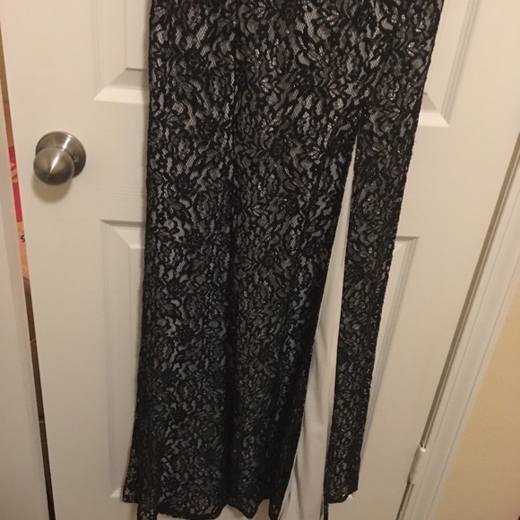 Black lace formal gown with slit in front - Picture 4 of 8